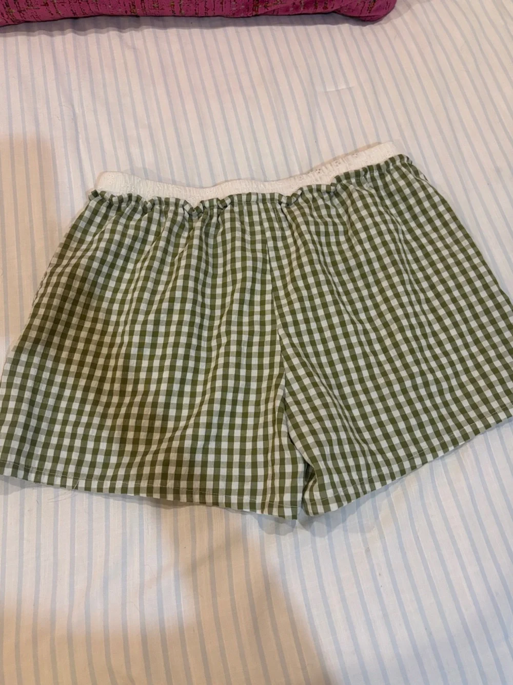 Things between shorts - Picture 3 of 3